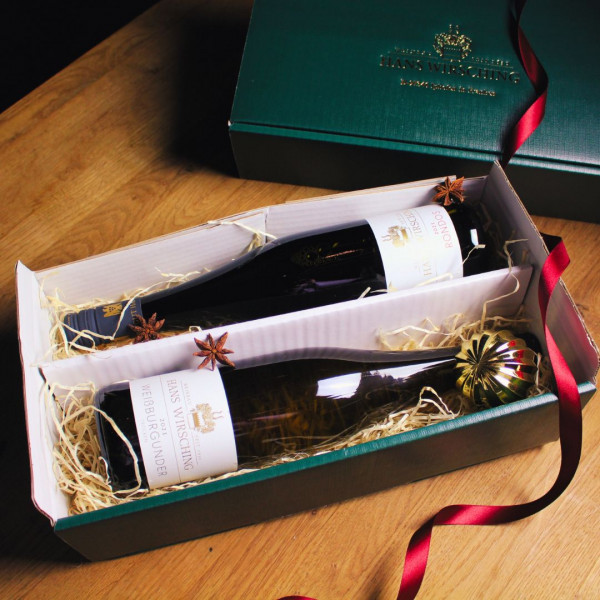 2er-Geschenkkarton weihnachtlich dekoriert