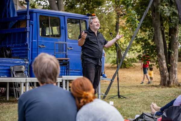 Der Blaue Eumel Fotos live 07-2020 (Foto von Dita Vollmond 1F0A1000)